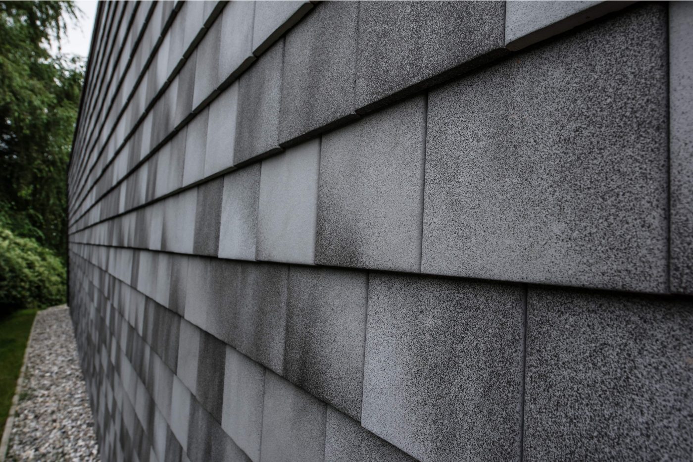 Einfamilienhaus Stattegg Hohenberg, Tasche, Engobe weiß-grau-antik, Fassade, Dachziegel, single family house, Tondach, rooftiles, facade