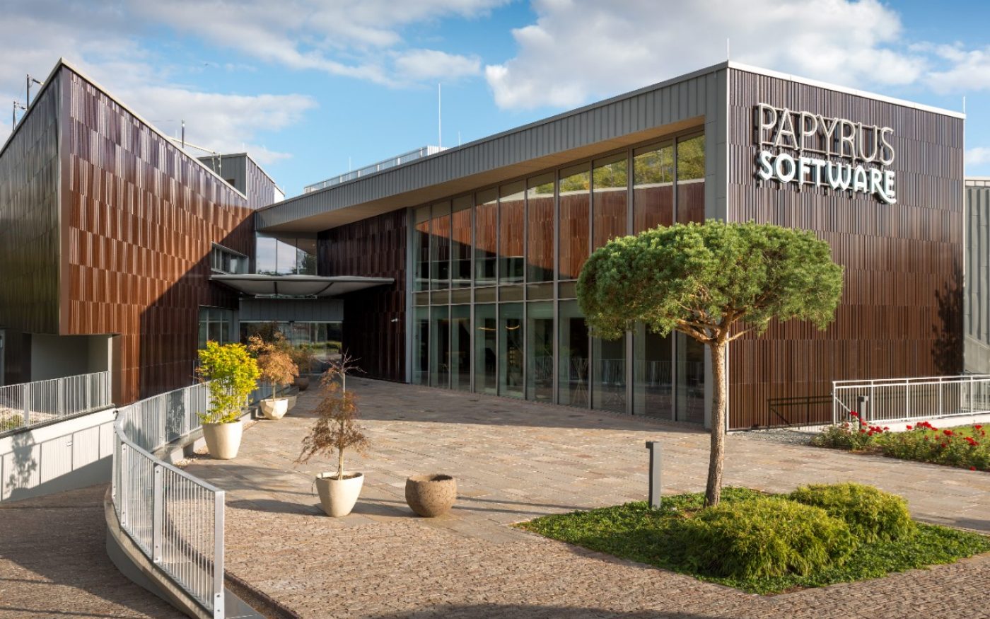office building isis papyrus with argeton facade; Bürogebäude Isis Papyrus mit Argeton Fassade 