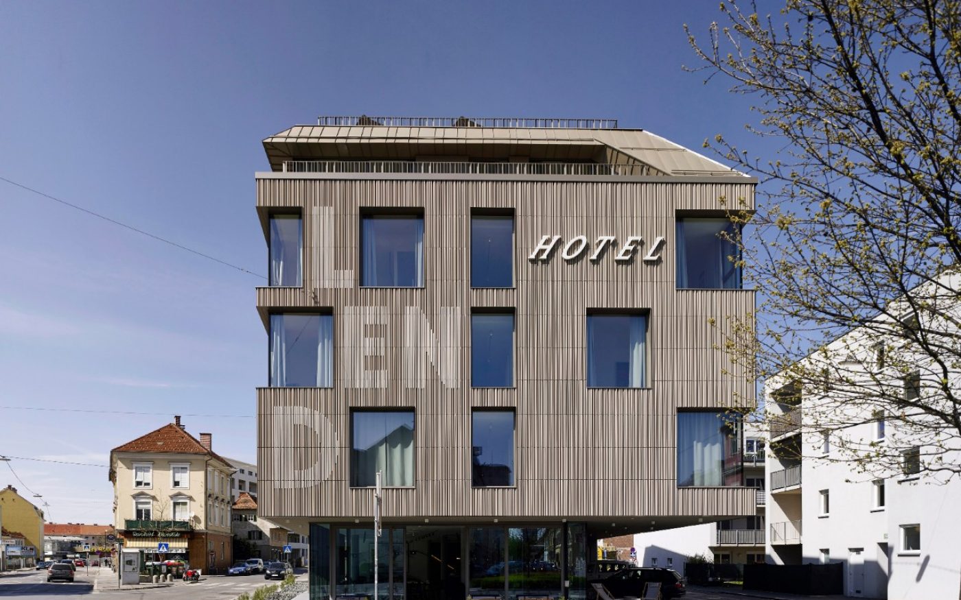 hotel with argeton facade in graz; Hotel mit Argeton Fassade in Graz