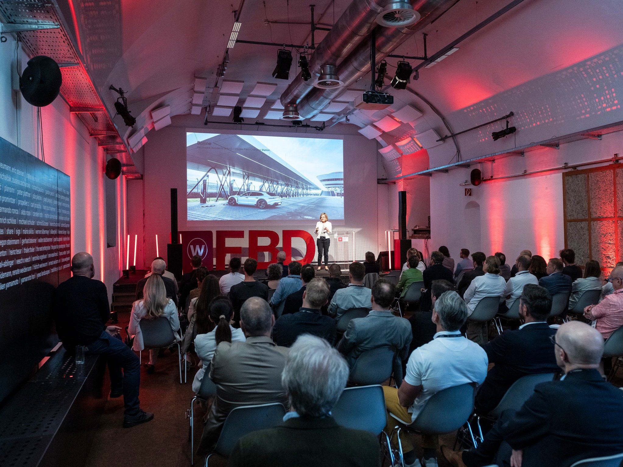 Bild 4: Mehr als 120 Teilnehmer:innen folgten den spannenden Vorträgen 