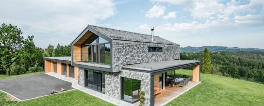Designhouse in the south of Styria made with Tondach Tasche white-gray-antic, rooftiles, facade, Tasche eckig, single family house, Einfamilienhaus, Tasche weiß-grau-antik, Einfamilienhaus, Fassade