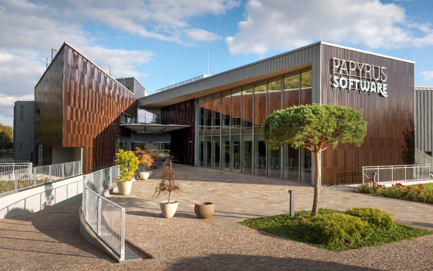office building isis papyrus with argeton facade; Bürogebäude Isis Papyrus mit Argeton Fassade 