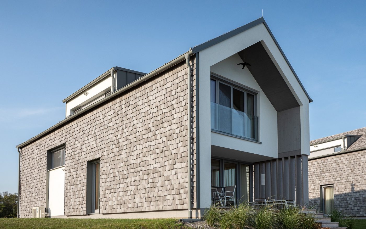 Hotel & Feriendorf VILA VITA Pannonia | Tondach Vintage in Engobe weiß-grau-antik