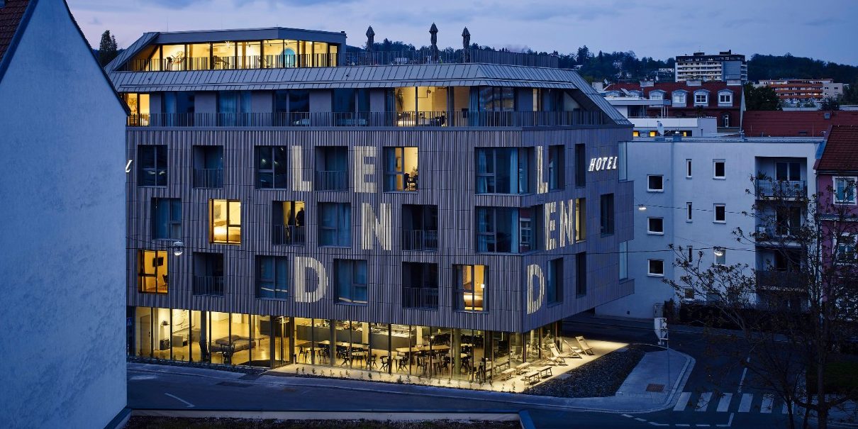 hotel with argeton facade in graz; Hotel mit Argeton Fassade in Graz