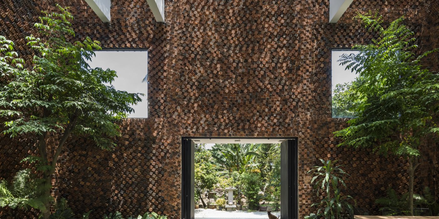 Wall House. Brick Award 22 Category "Building outside the box". CTA | Creative Architects. Inside view