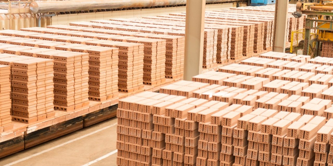 Factory producing Porotherm inner wall bricks on the Achenheim site.